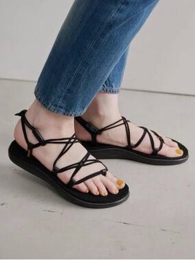 Teva Voya Infinity Sandals